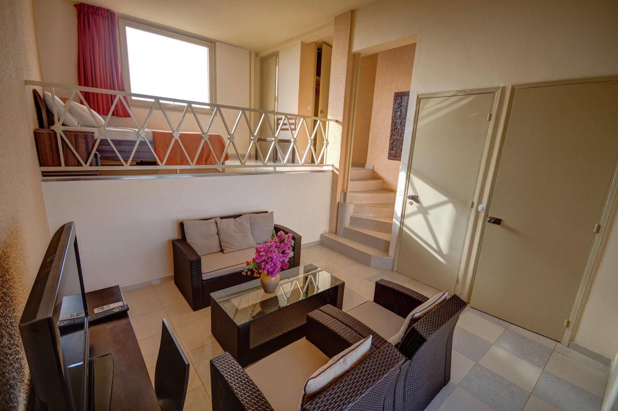 Ngor Diarama Hotel Dakar Exterior foto
